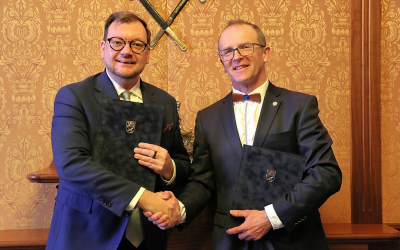 MO a Nadační fond dobrodružné výchovy v přírodě podepsali memorandum