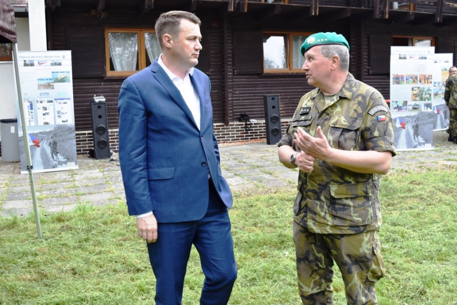 1_akci_zahajil_hejtman_libereckeho_kraje_martin_puta.jpg