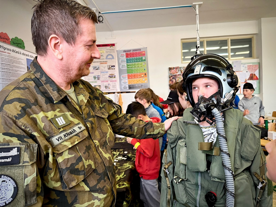 2._gripeny_strezi_vzdusny_prostor_24_hodin_denne_7_dni_v_tydnu.jpg