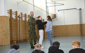 19