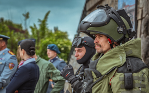 Pyrotechnik a potápěč