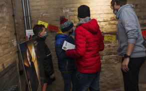 Pardubičtí žáci uctili v Larischově vile památku obětí heydrichiády